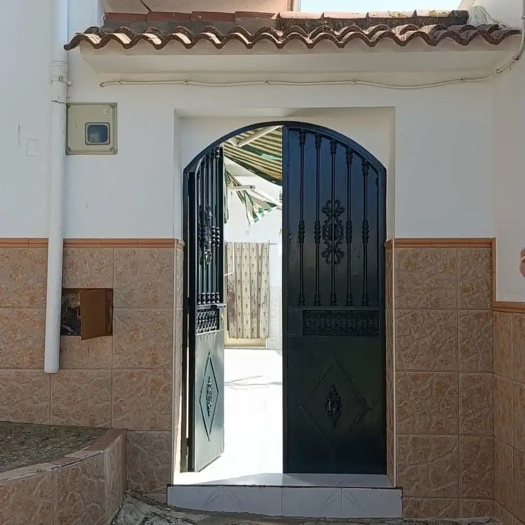 Finca rústica en venta en Iznájar con Aire acondicionado, Calefacción y Jardín privado