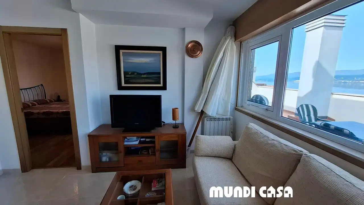 Sala de estar de Ático de alquiler en Rianxo con Calefacción, Terraza y Trastero