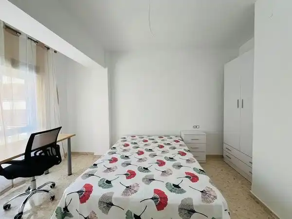 Piso con terraza en alquiler en Calle Santa Bárbara, imagen 7