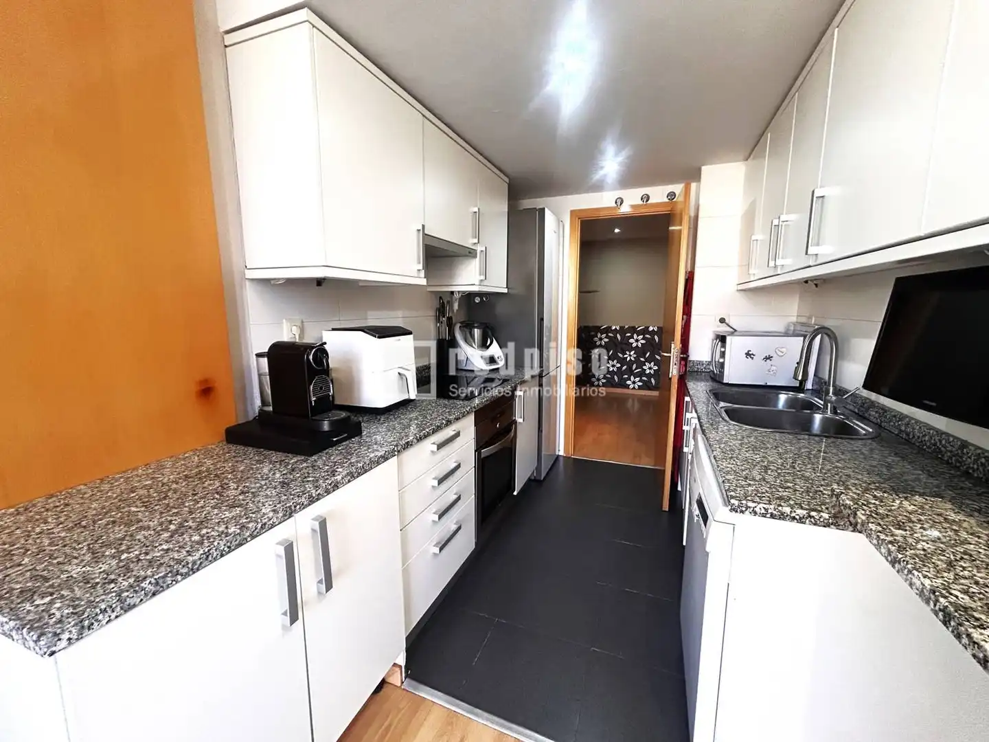 Kitchen of Flat for sale in Parla  with Air Conditioner, Heating and Private garden