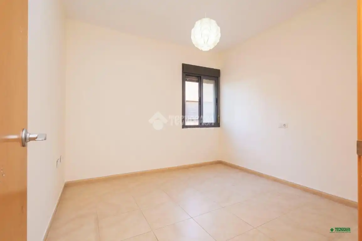 Habitación de Piso en venta en Costacabana - Loma Cabrera