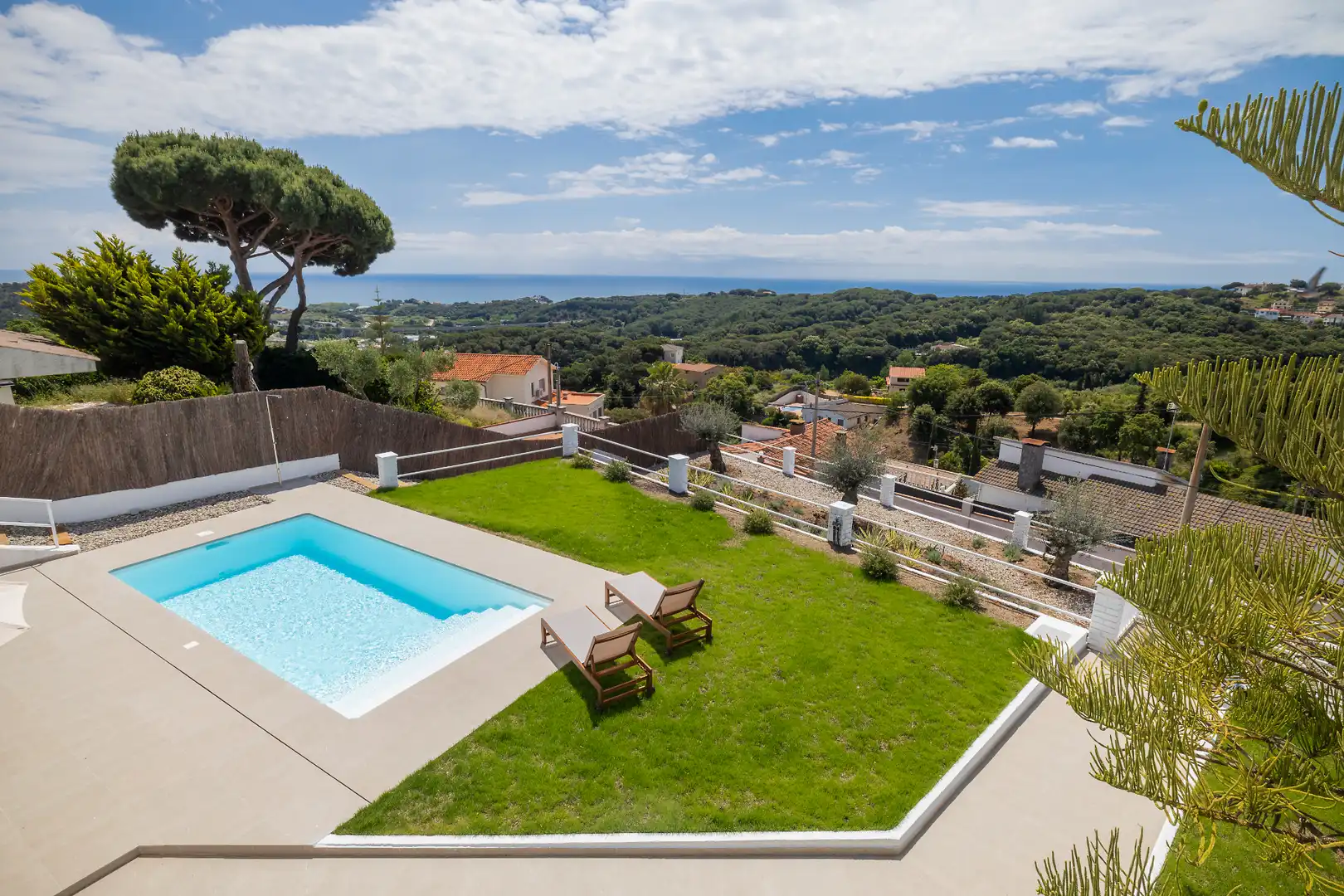 Piscina de Casa o xalet en venda en Sant Cebrià de Vallalta amb Aire condicionat, Calefacció i Jardí privat