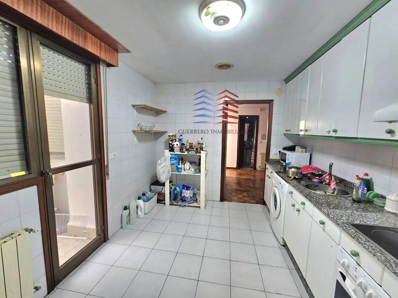 Kitchen of Flat for rent in Ourense Capital   with Heating, Parquet flooring and Terrace