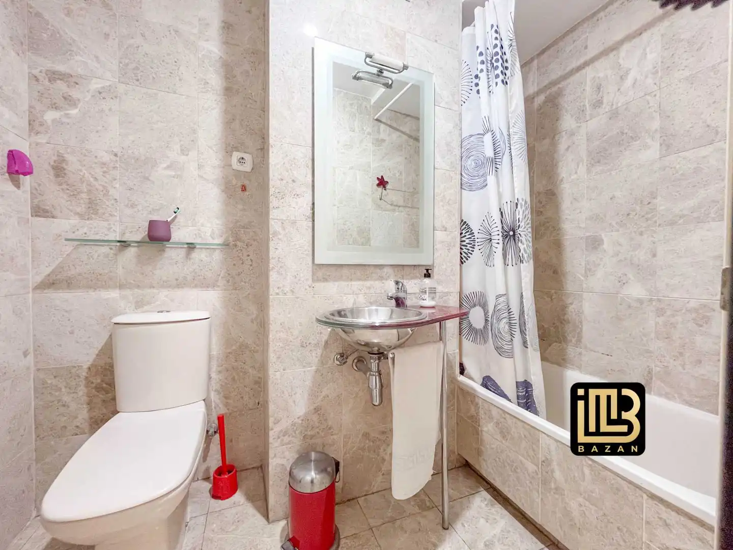 Baño de Piso de alquiler en Málaga con Aire acondicionado, Terraza y Amueblado