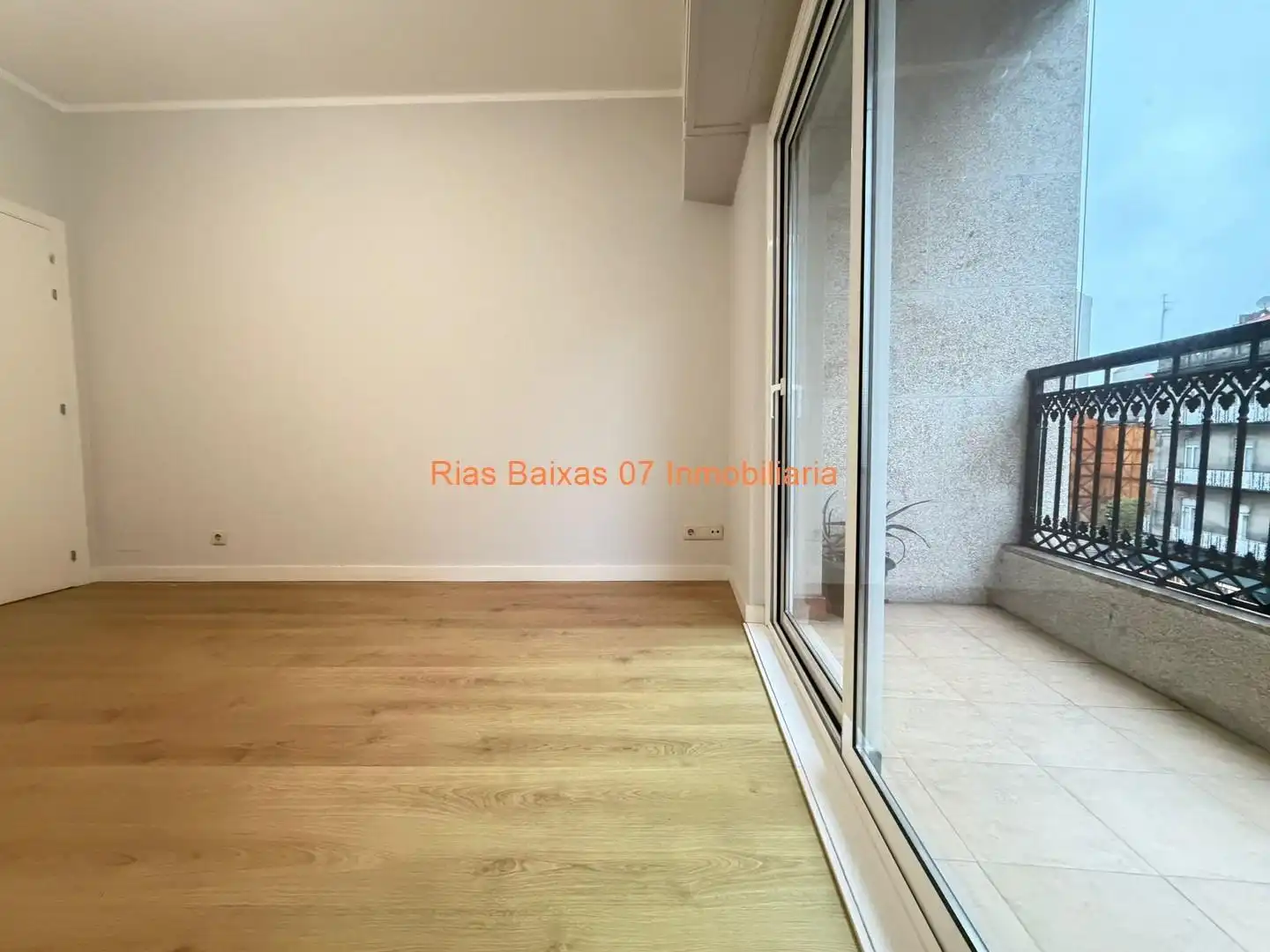 Flat for sale in Vigo   with Heating and Terrace