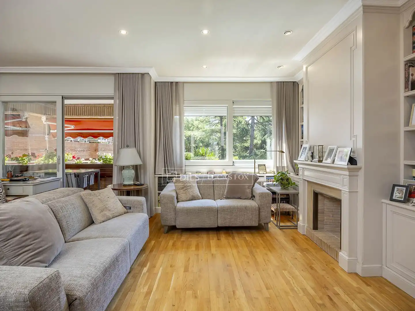 Wohnzimmer von Wohnung zur Miete in Barcelona mit Heizung, Privatgarten und Parkett
