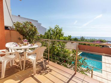 Casa rustica con piscina in vendita a El Pedró