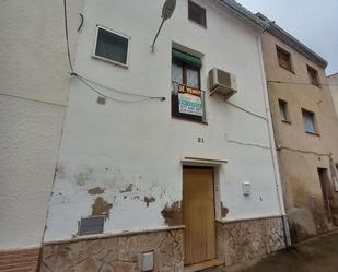Vista exterior de Casa o xalet en venda en Tivenys amb Balcó