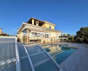 Exterior view of House or chalet for sale in Vélez-Málaga  with Air Conditioner, Terrace and Storage room