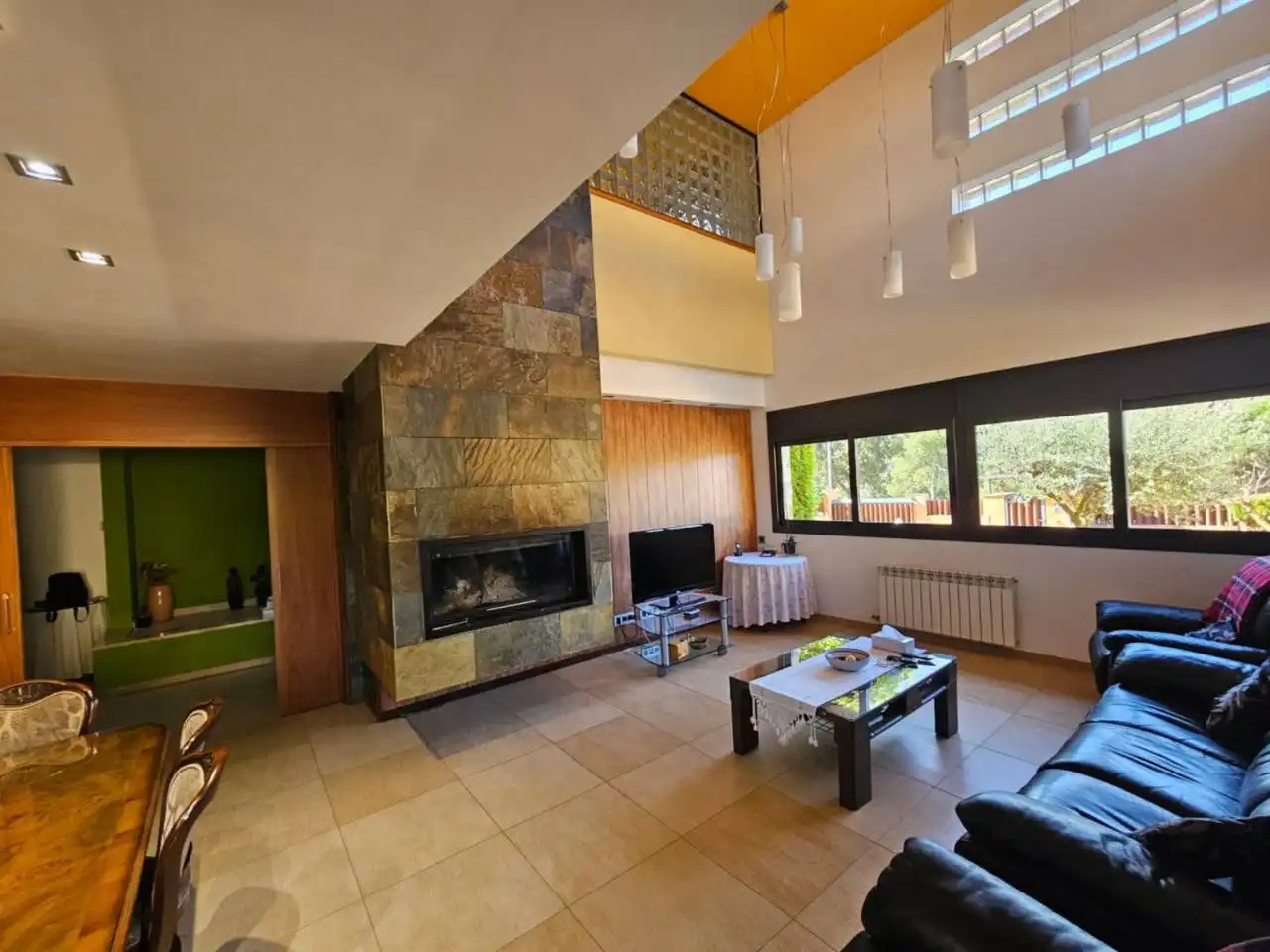 Sala de estar de Casa o chalet en venta en Rellinars con Calefacción, Jardín privado y Terraza