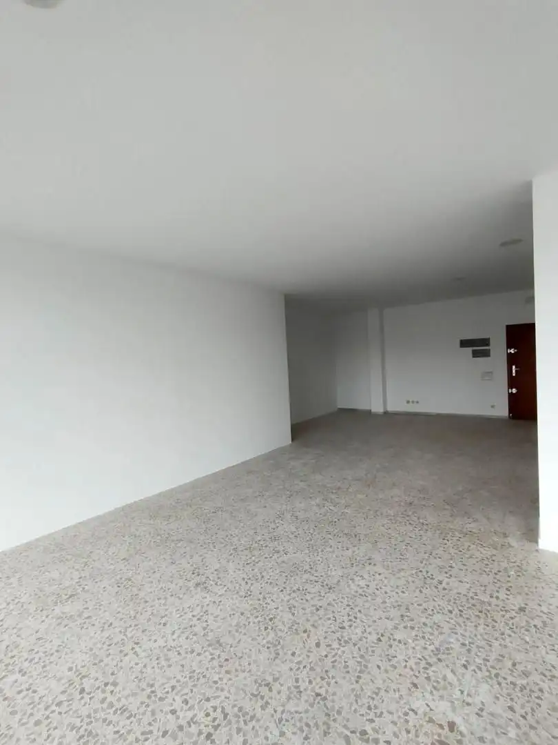 Gewerbefläche zum Verkauf in La Bisbal d'Empordà, imagen 11