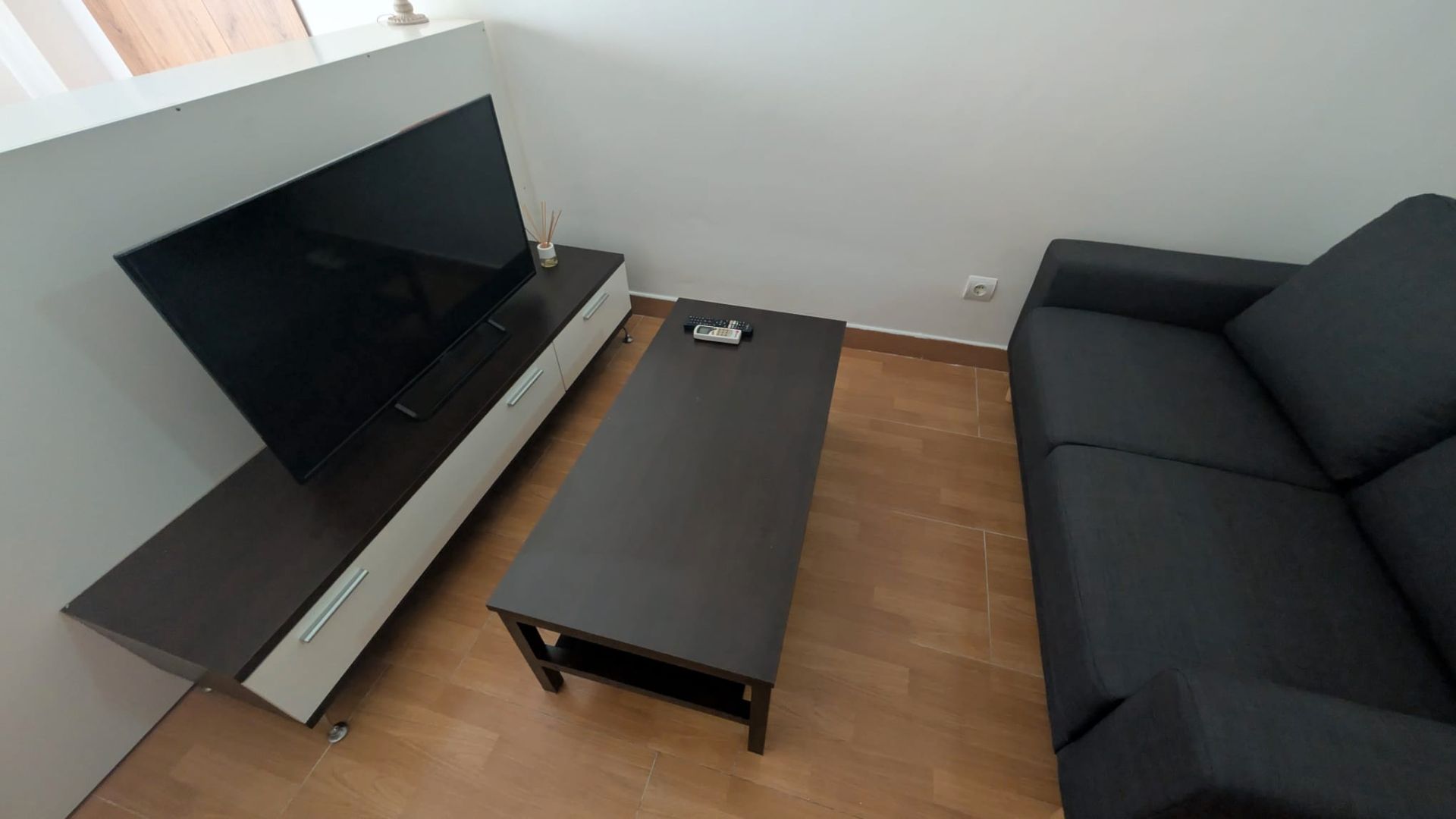 Sala d'estar de Estudi de lloguer en Ciudad Real Capital amb Aire condicionat, Calefacció i Piscina