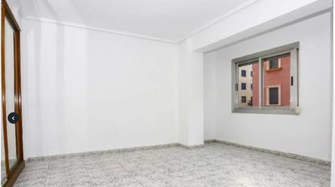 Foto 2 de Piso en venta en Carrer de la Serra D'agullent, 77, Barrio de Benicalap, Valencia Capital
