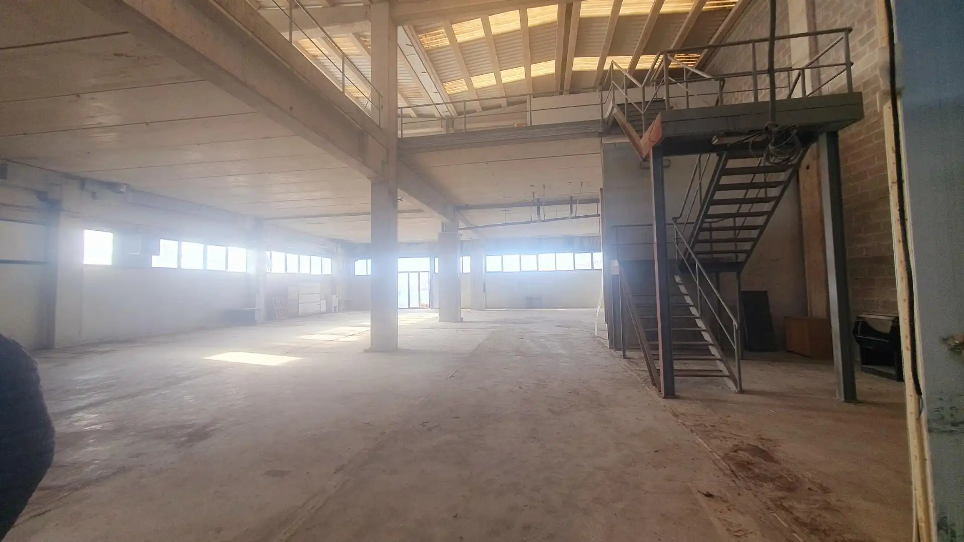 Nau industrial en venda en Basauri 