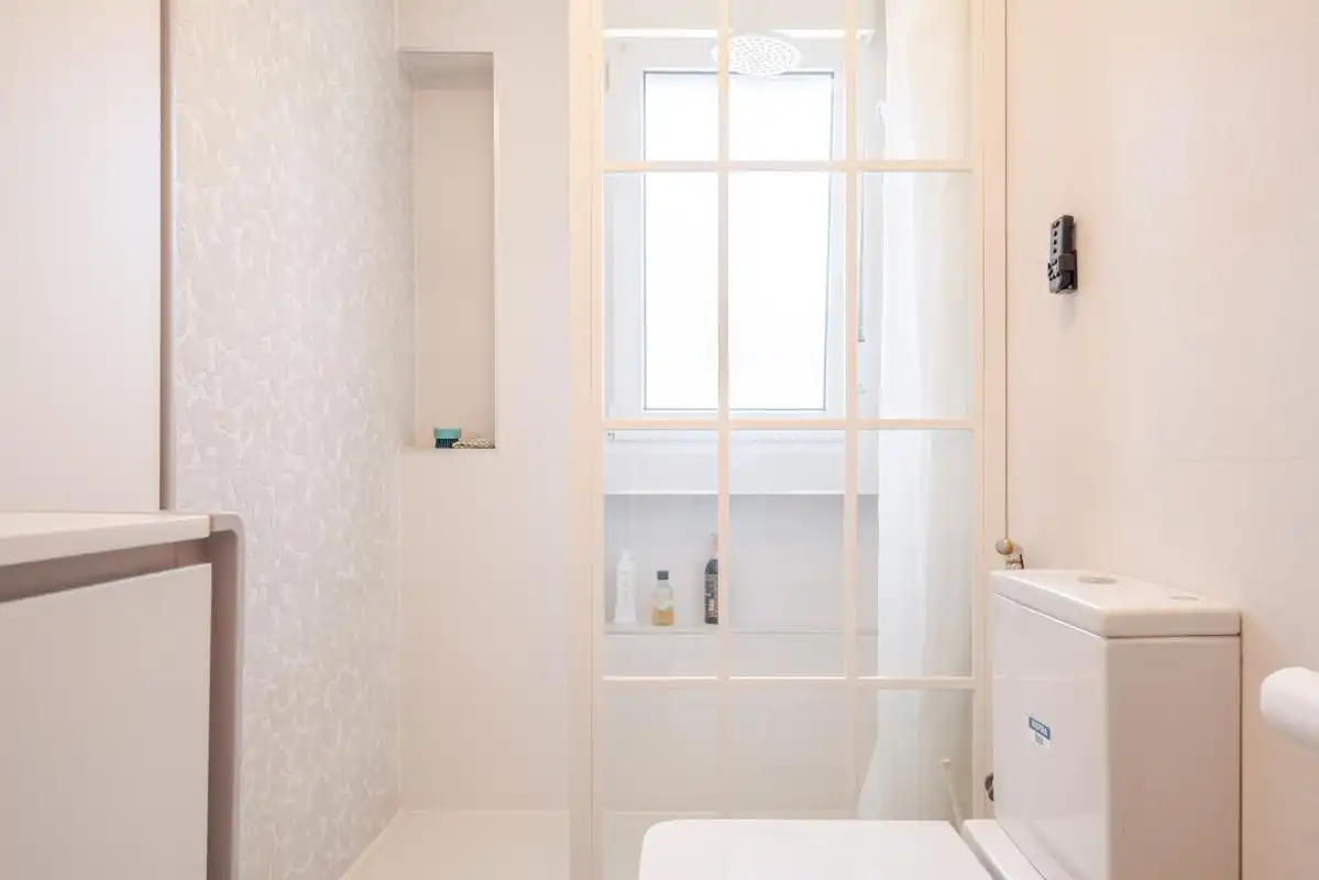 Bathroom of Houses for sale in Boadilla del Monte  with Air Conditioner, Heating and Private garden