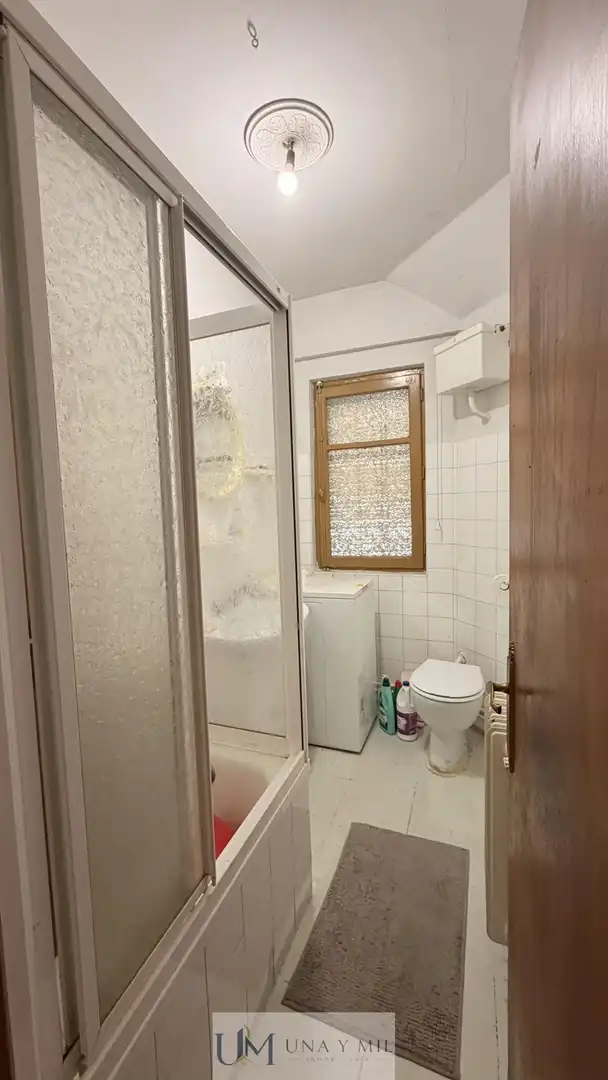 Bathroom of Flat for sale in Salamanca  with Heating, Terrace and Balcony
