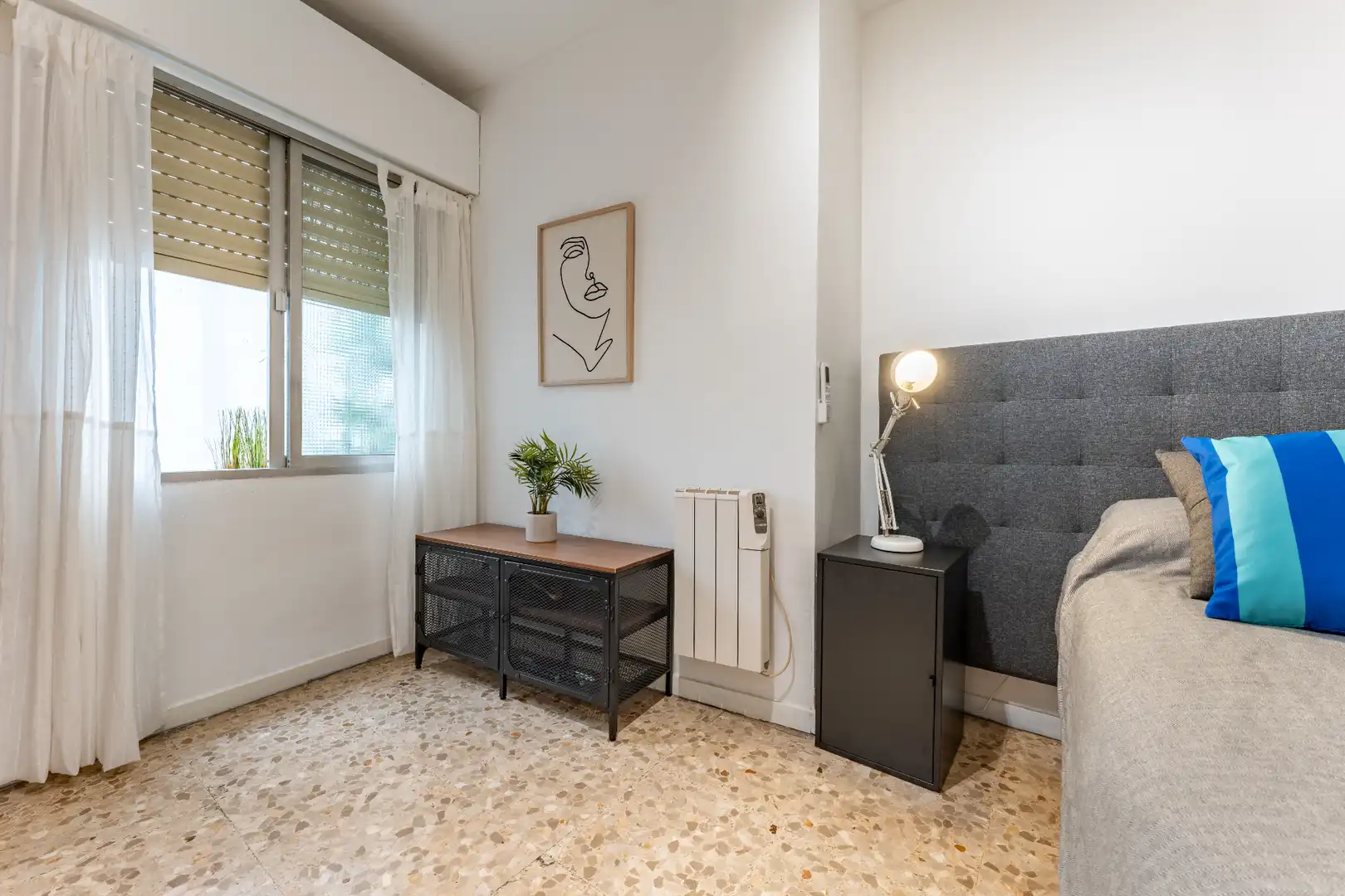 Schlafzimmer von Wohnung zum Verkauf in Málaga mit Klimaanlage, Heizung und Terrasse