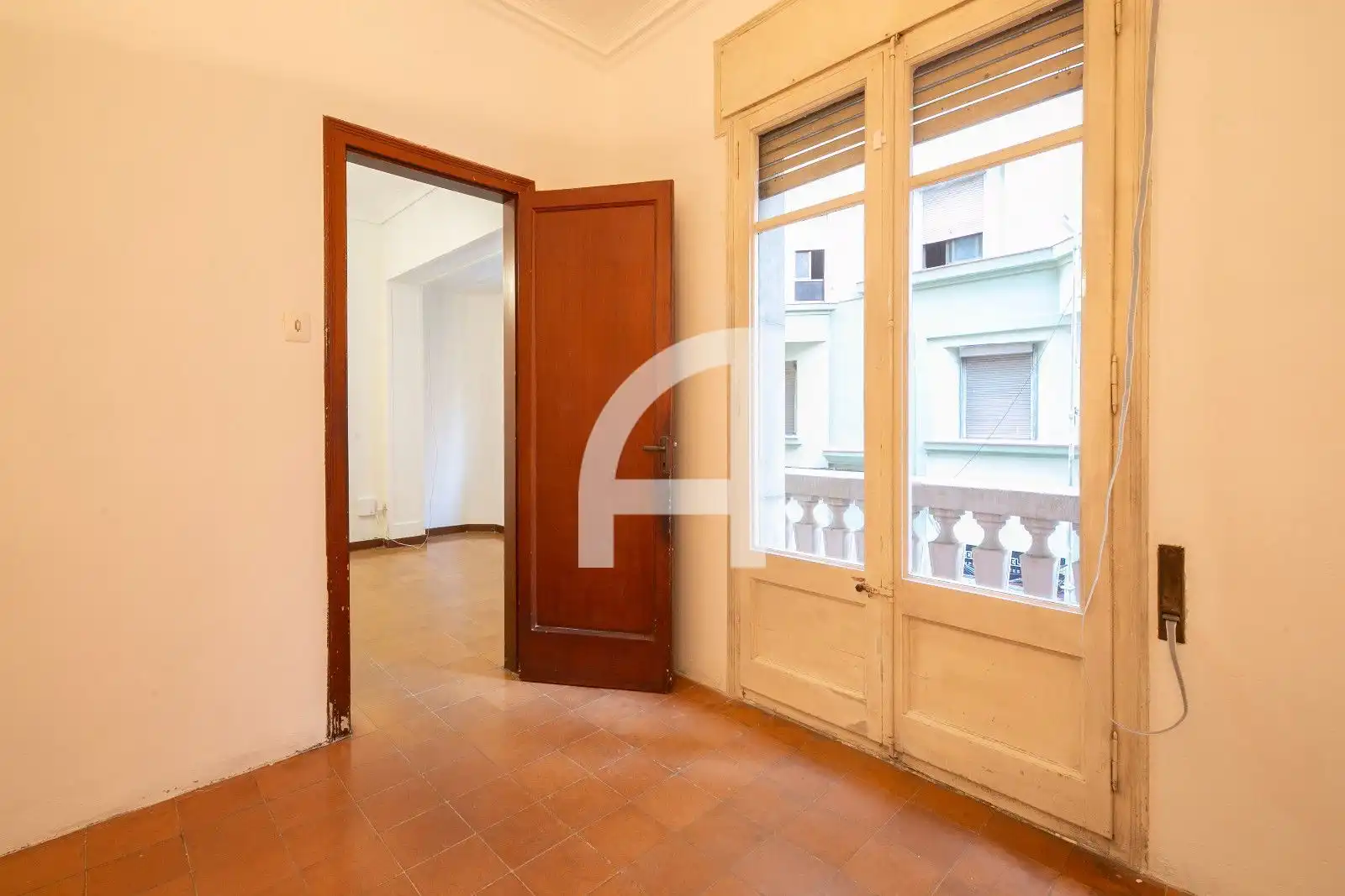 Wohnung zum Verkauf in L'Hospitalet de Llobregat mit Terrasse und Balkon