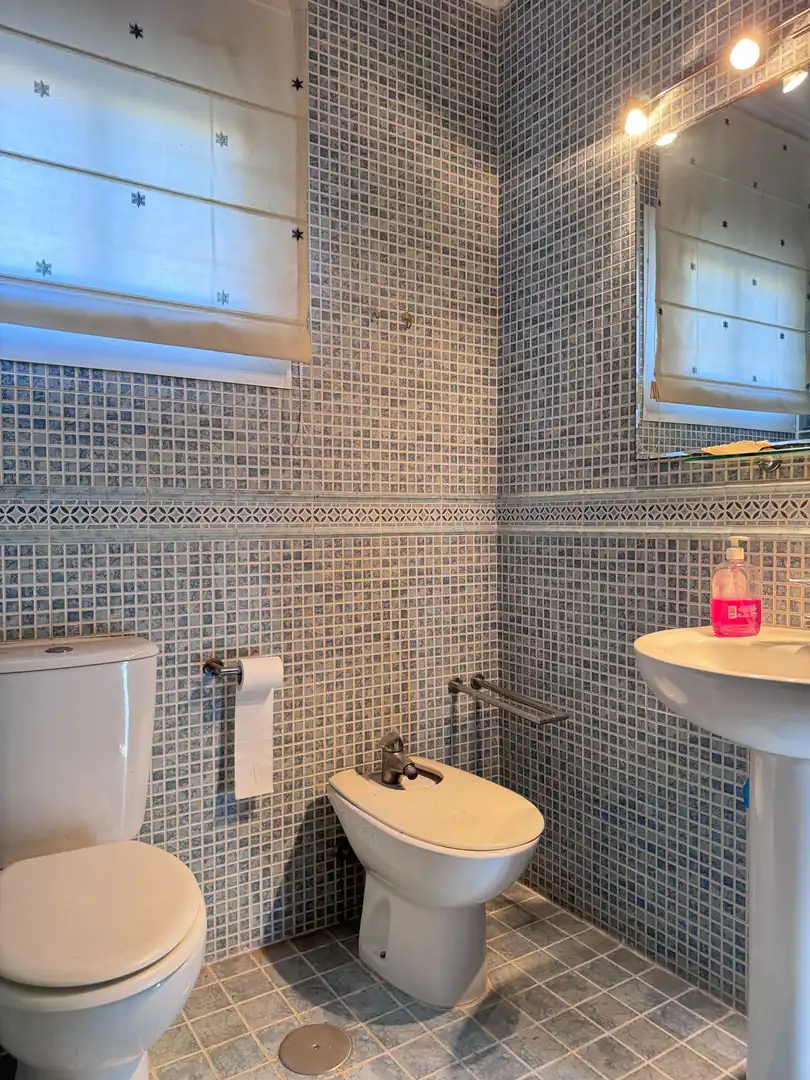 Bathroom of Houses for sale in Roquetas de Mar  with Air Conditioner, Storage room and Swimming Pool