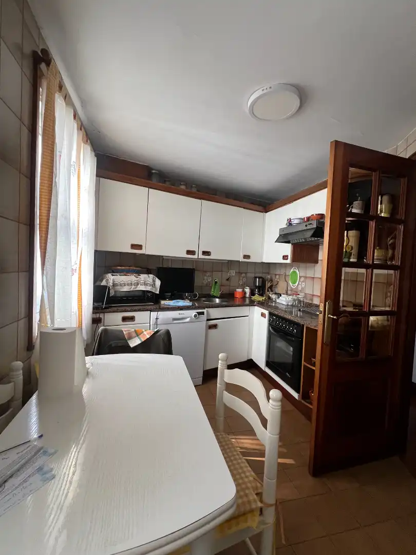 Cocina de Piso en venta en A Coruña Capital  con Terraza y Amueblado