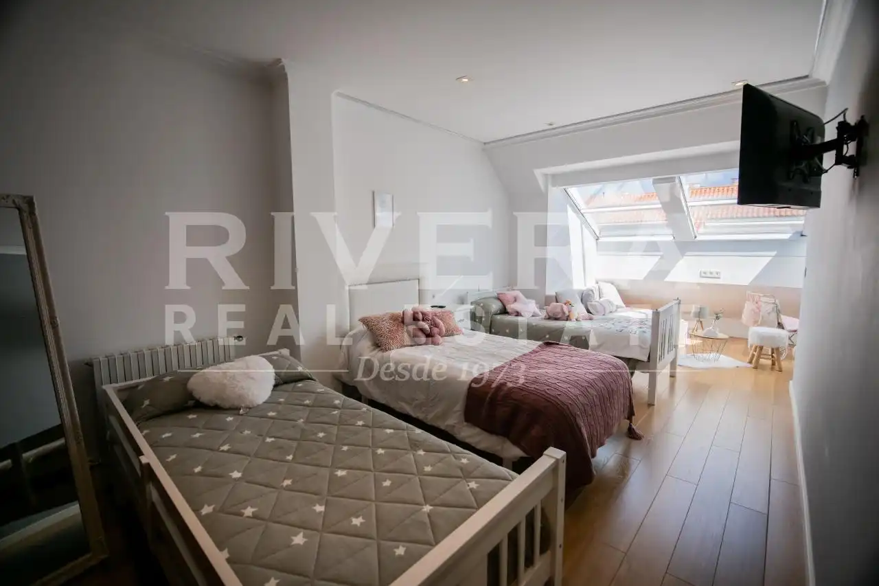 Bedroom of Duplexes for sale in Nigrán  with Heating, Parquet flooring and Storage room