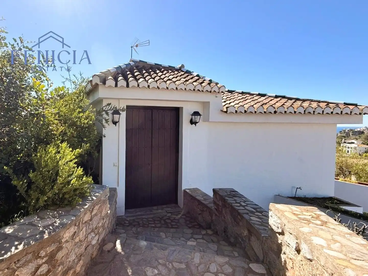 Vista exterior de Casa o chalet en venta en Almuñécar con Jardín privado, Terraza y Trastero