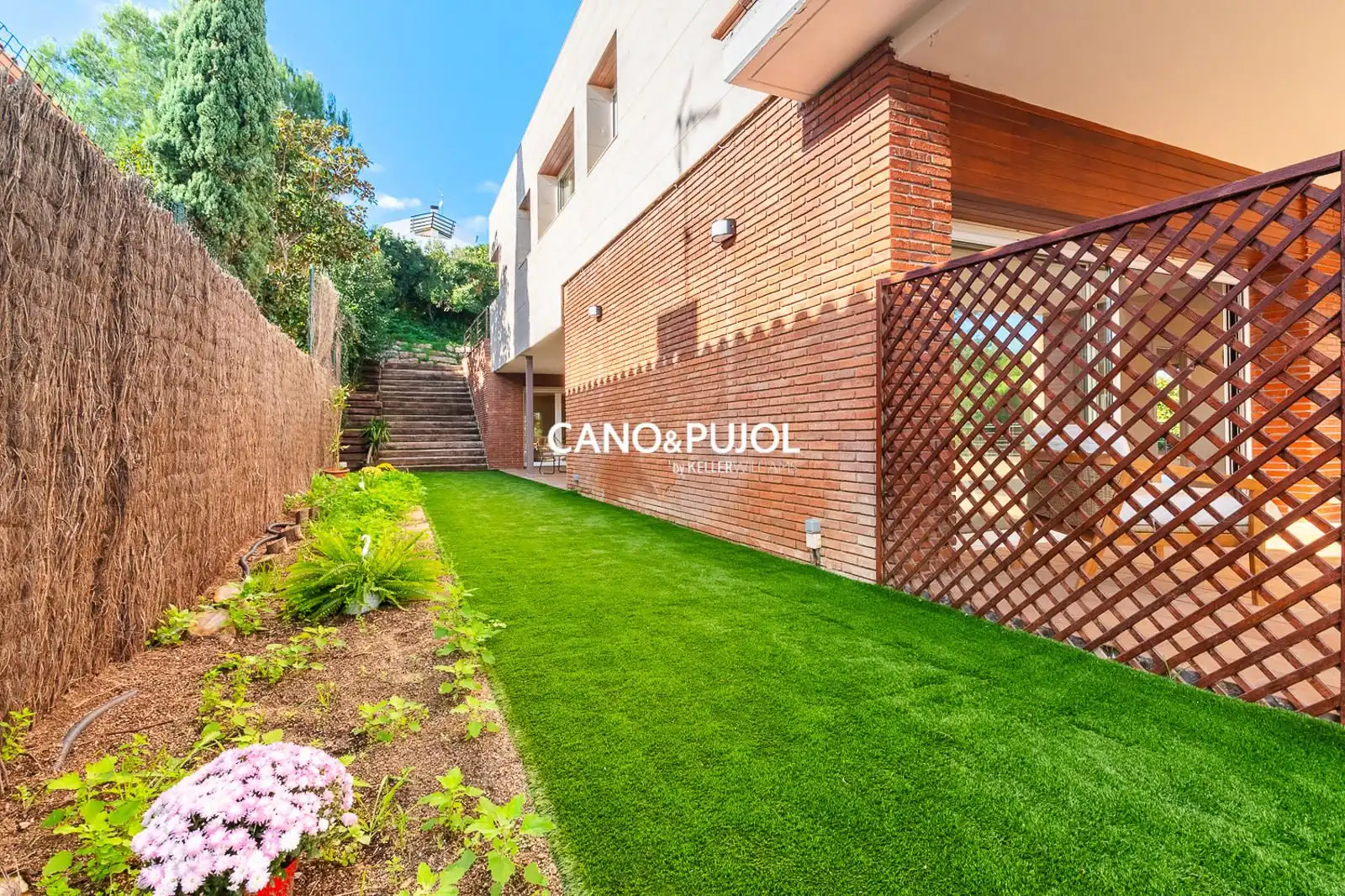 Terrace of Houses for sale in Sant Cugat del Vallès  with Air Conditioner, Terrace and Swimming Pool