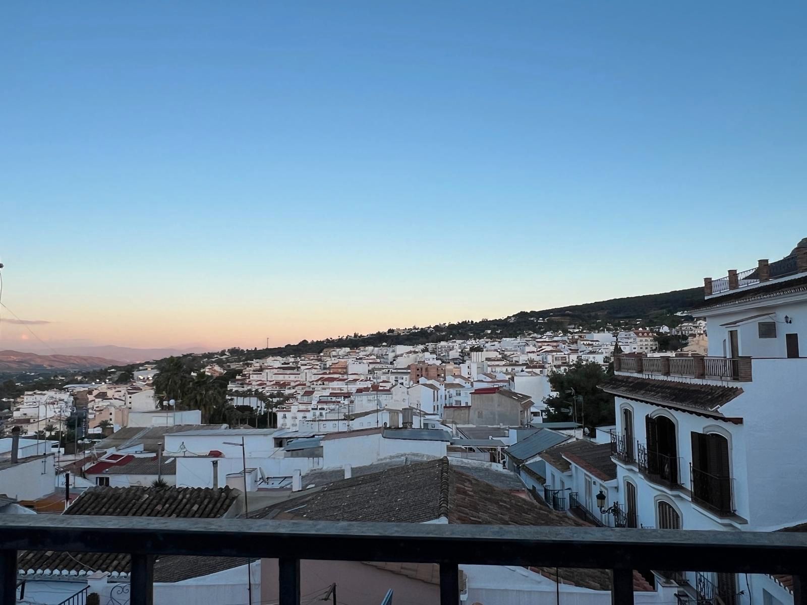 Vista exterior de Pis en venda en Alhaurín El Grande amb Balcó
