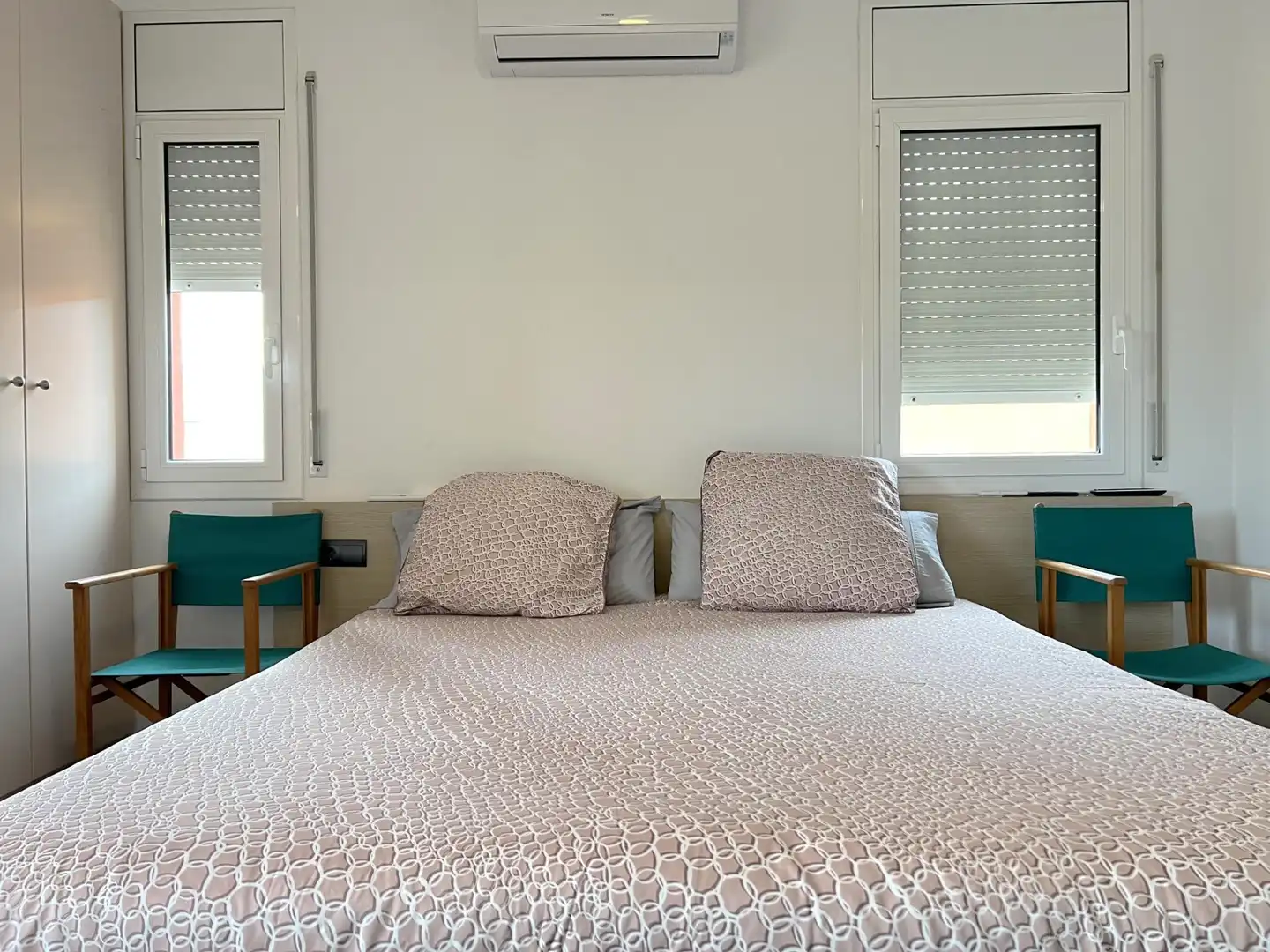 Bedroom of Houses for sale in Sant Pere Pescador  with Air Conditioner, Heating and Private garden