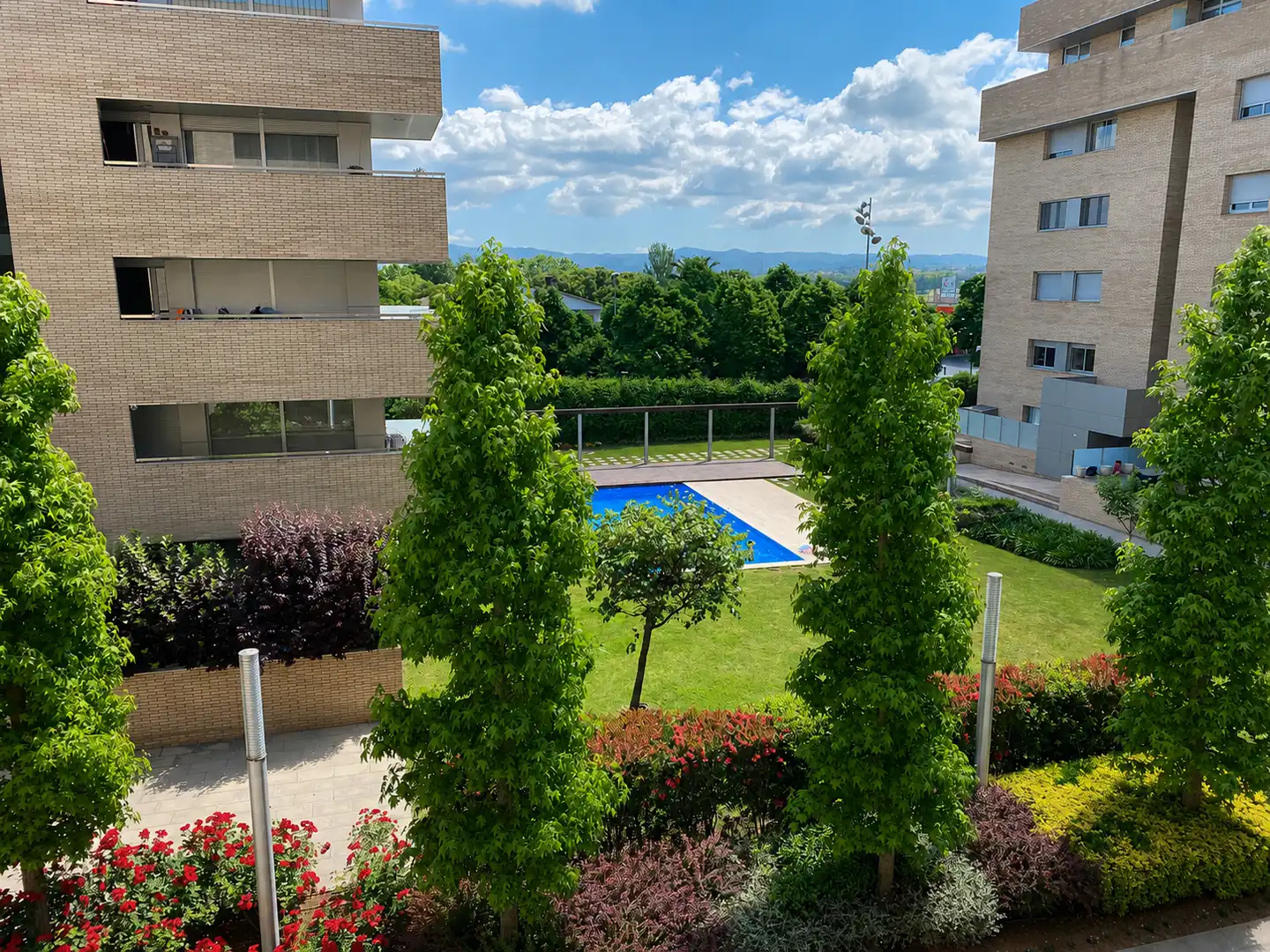 Swimming pool of Flat for sale in Salt  with Heating, Private garden and Parquet flooring