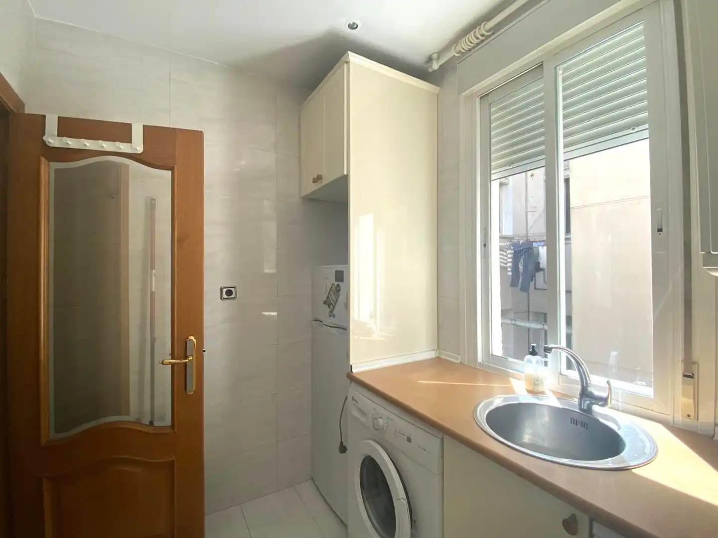 Cocina de Piso de alquiler en Madrid con Aire acondicionado, Calefacción y Balcón