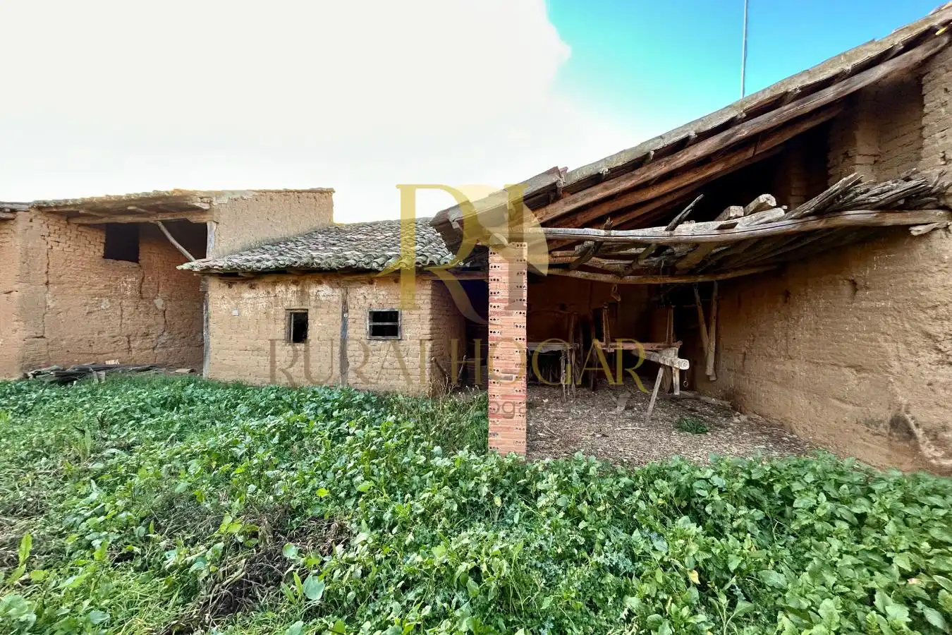 Houses for sale in Calle Carretera, Villaquejida