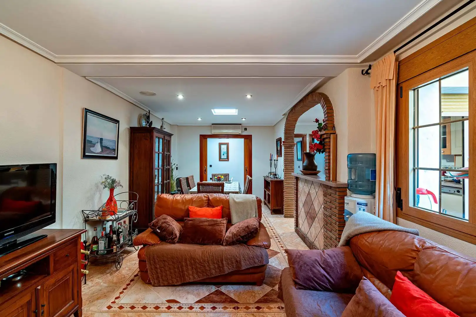 Sala d'estar de Edifici en venda en Roquetas de Mar