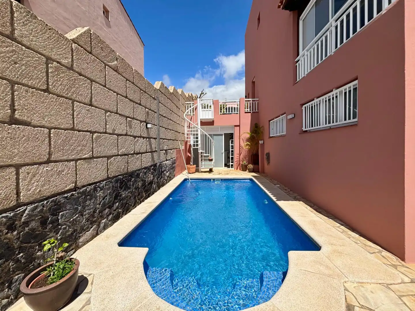 Piscina de Casa adosada en venta en Candelaria con Aire acondicionado, Terraza y Piscina