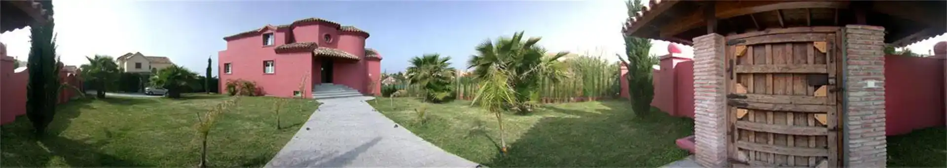 Casa o xalet en venda en Estepona amb Aire condicionat, Piscina i Balcó