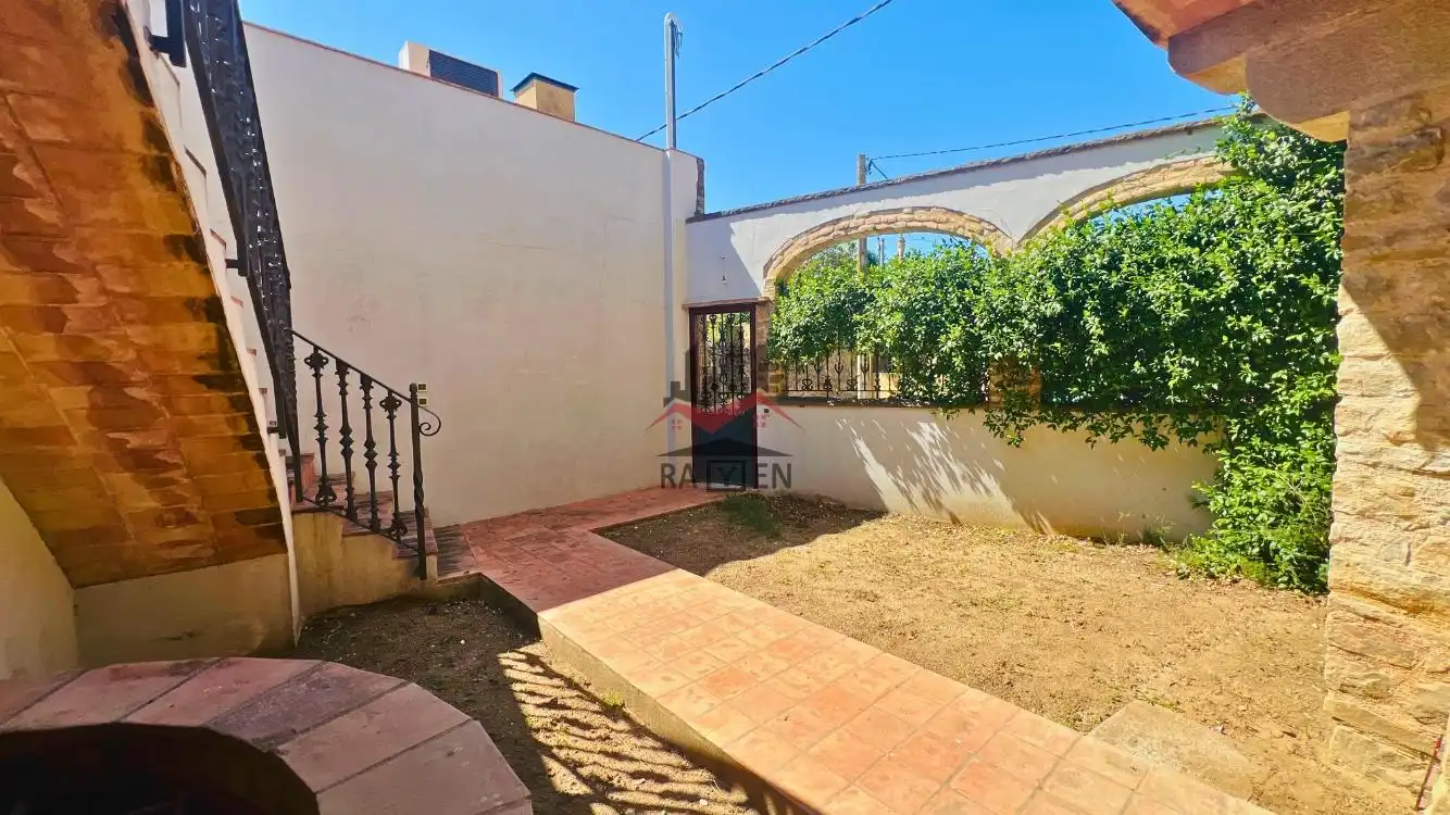 Finca rústica en venda a Àngel Guimerà, Saus, Camallera i Llampaies