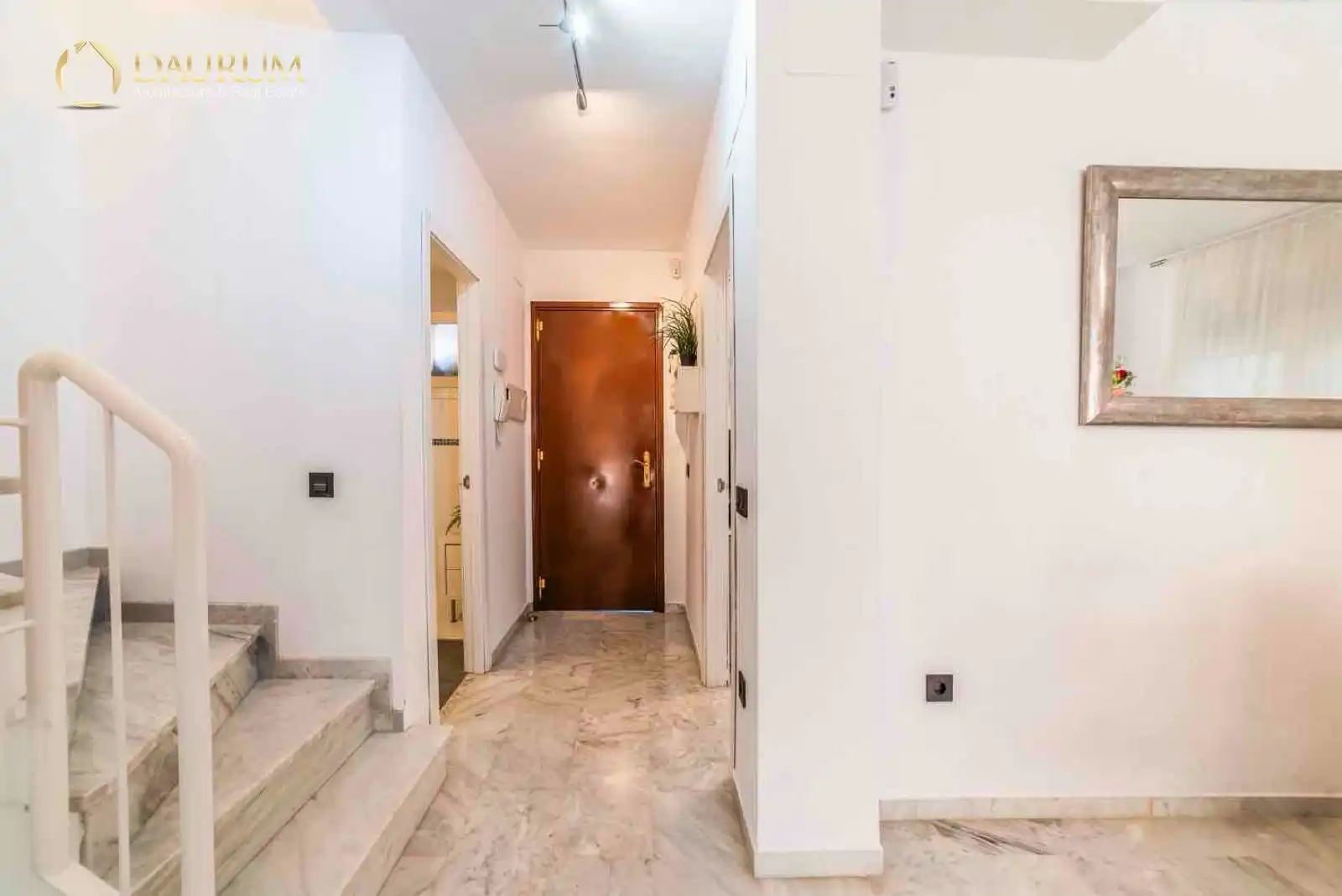 Casa adosada en venta en Bormujos con Aire acondicionado, Calefacción y Terraza