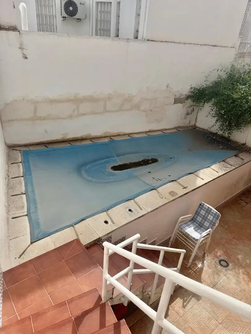Piscina de Casa o xalet en venda en Peñamefecit - Avda Barcelona