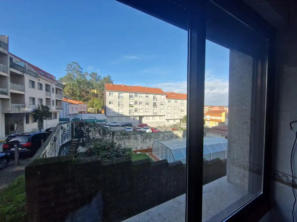 Habitación de Apartamento en venta en Boiro con Calefacción, Parquet y Trastero