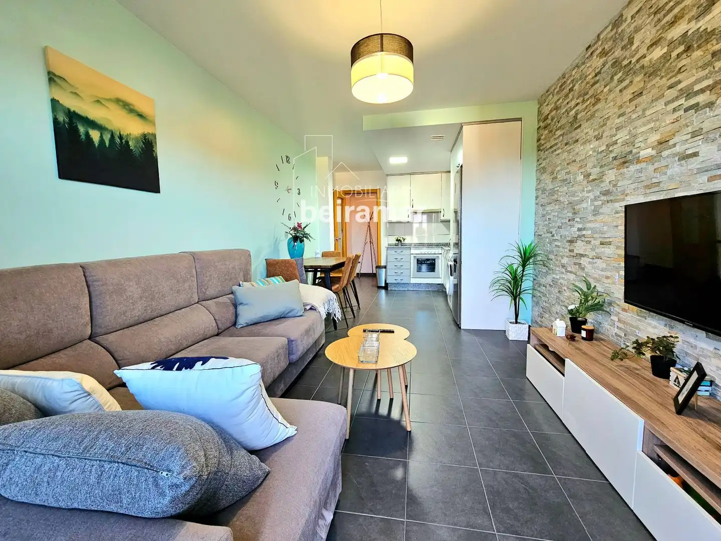 Wohnzimmer von Dachboden zum Verkauf in Palmeira