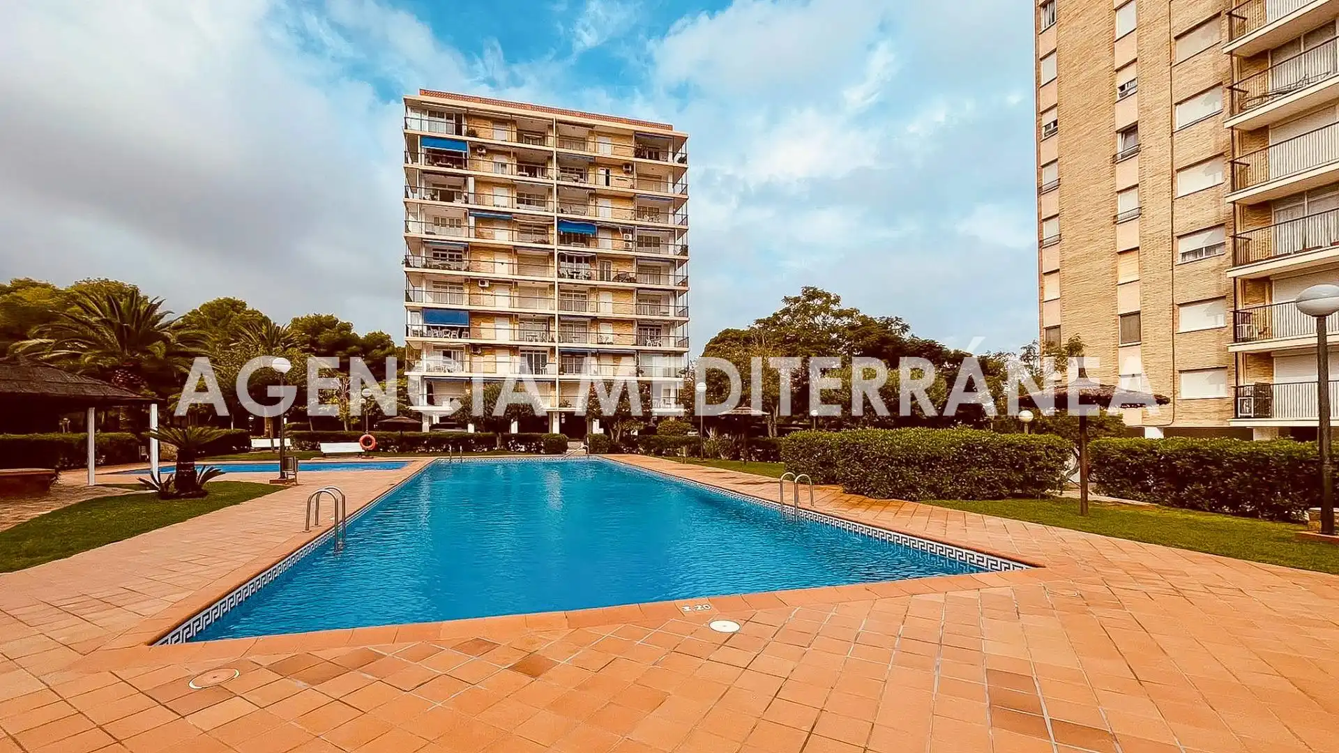 Apartamento con terraza en venta en Las Rotas / Les Rotes, imagen 36