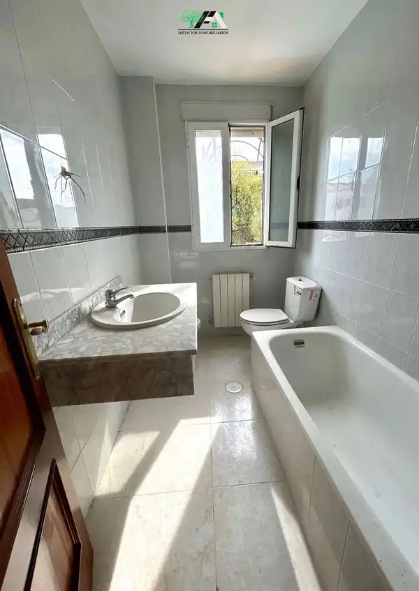 Casa amb piscina en venda a Calle Alcón, imagen 19