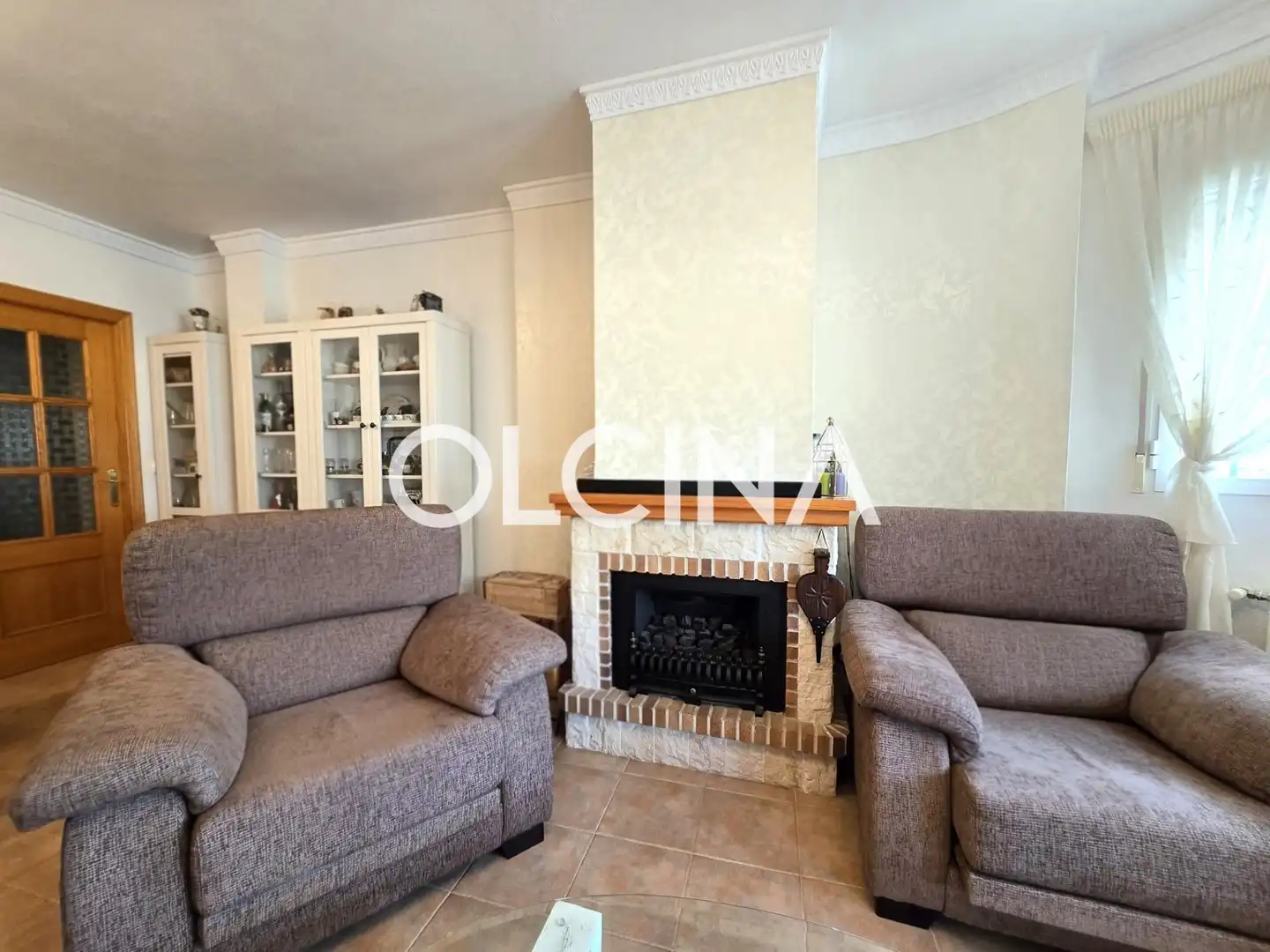 Sala de estar de Casa o chalet en venta en Castalla con Calefacción, Jardín privado y Terraza