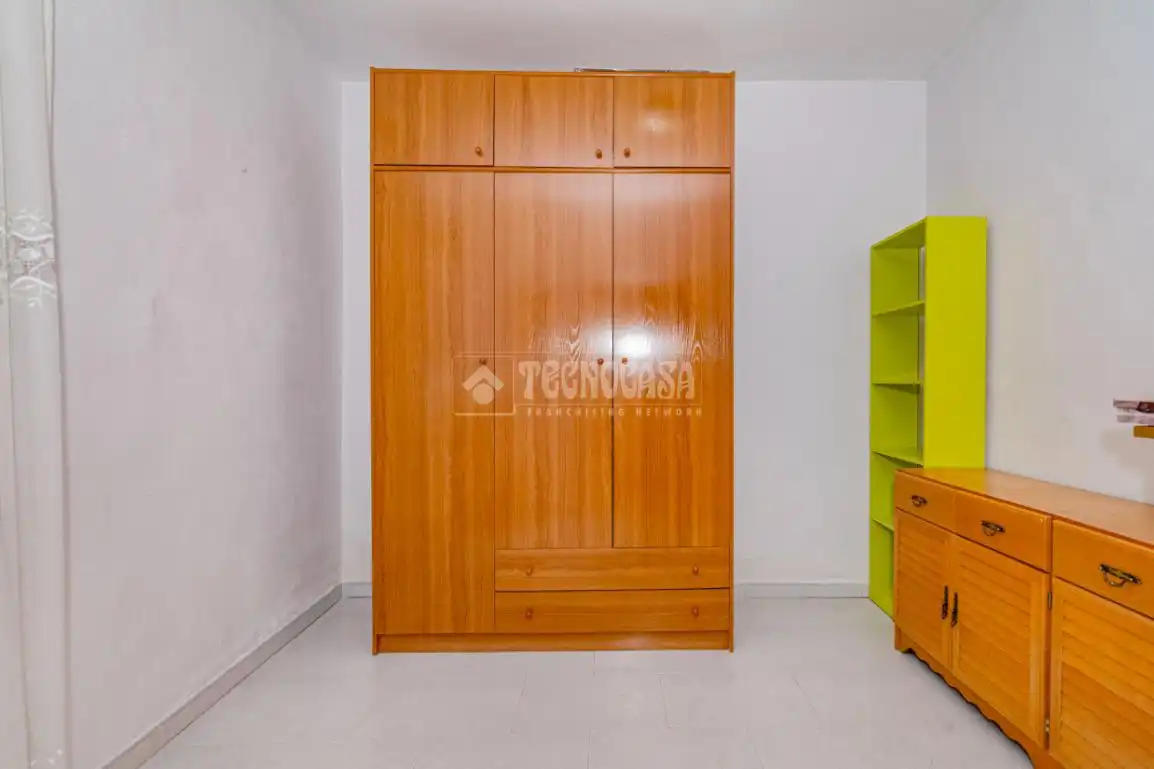 Habitación de Casa adosada en venta en Alhendín