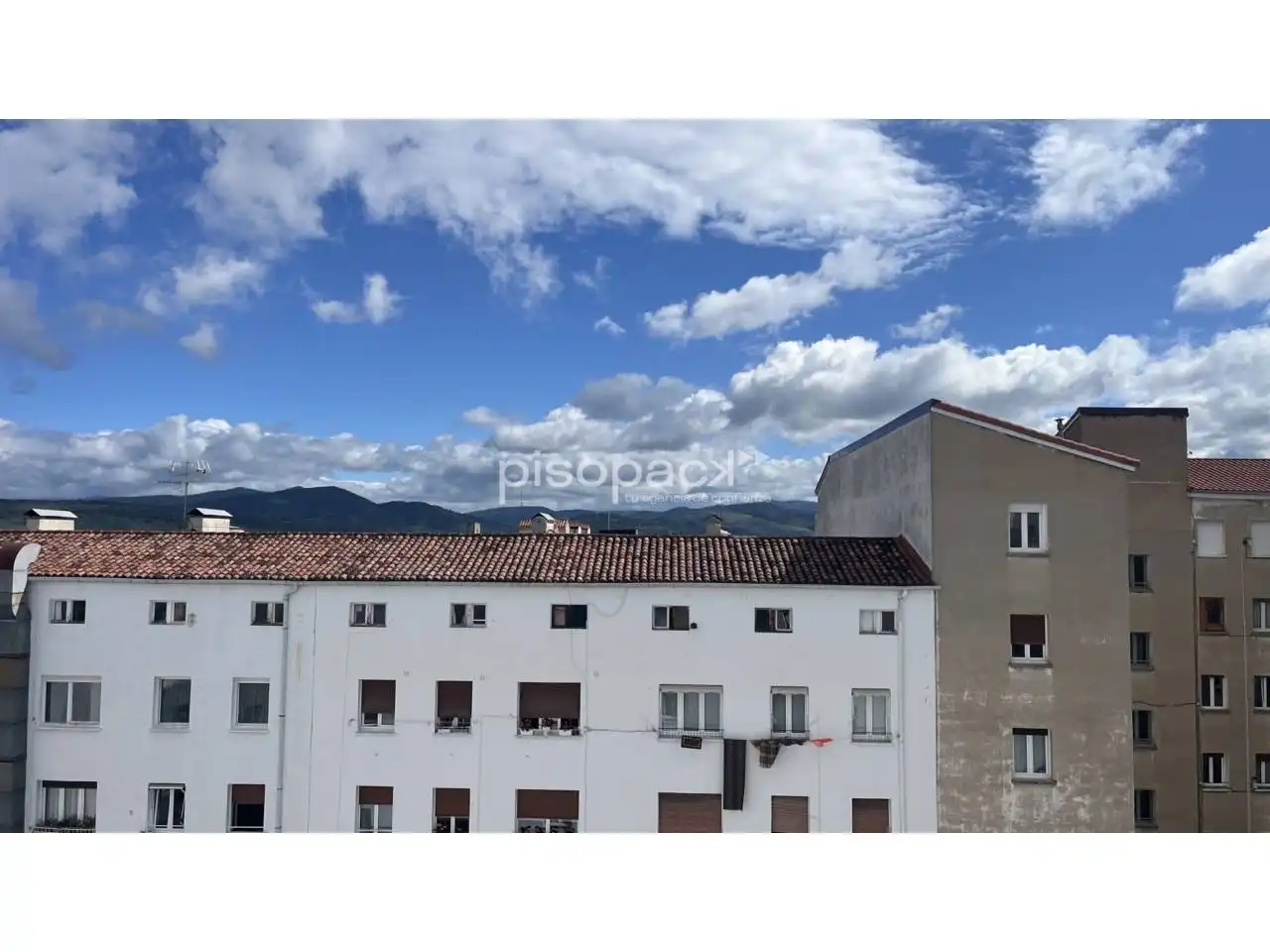 Exterior view of Flat for sale in  Pamplona / Iruña  with Heating, Parquet flooring and Storage room