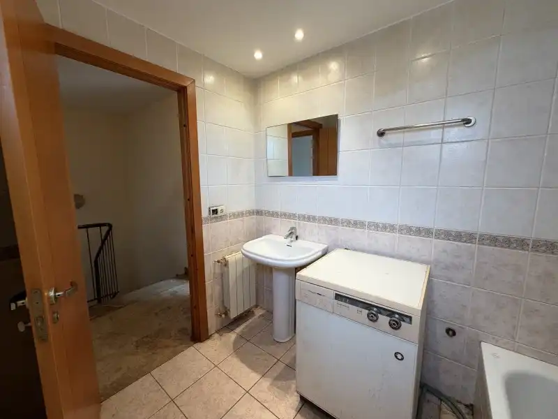 Baño de Casa adosada en venta en Puçol con Aire acondicionado, Calefacción y Terraza