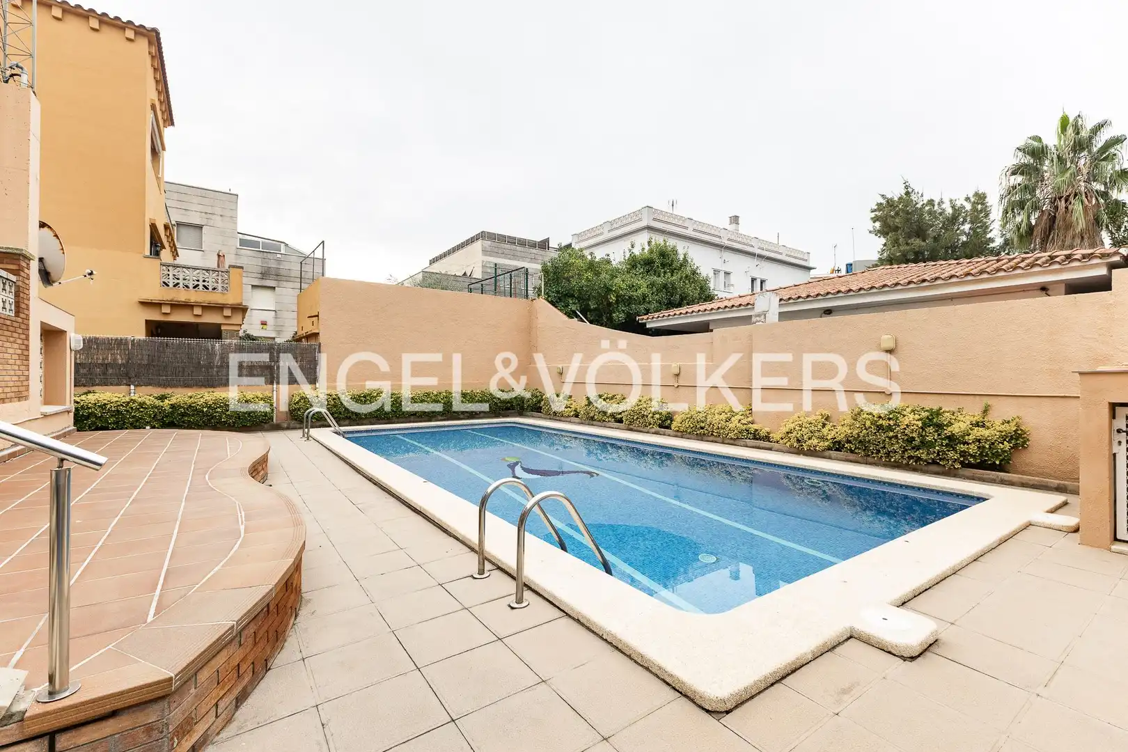 Piscina de Casa adosada de alquiler en Baixador