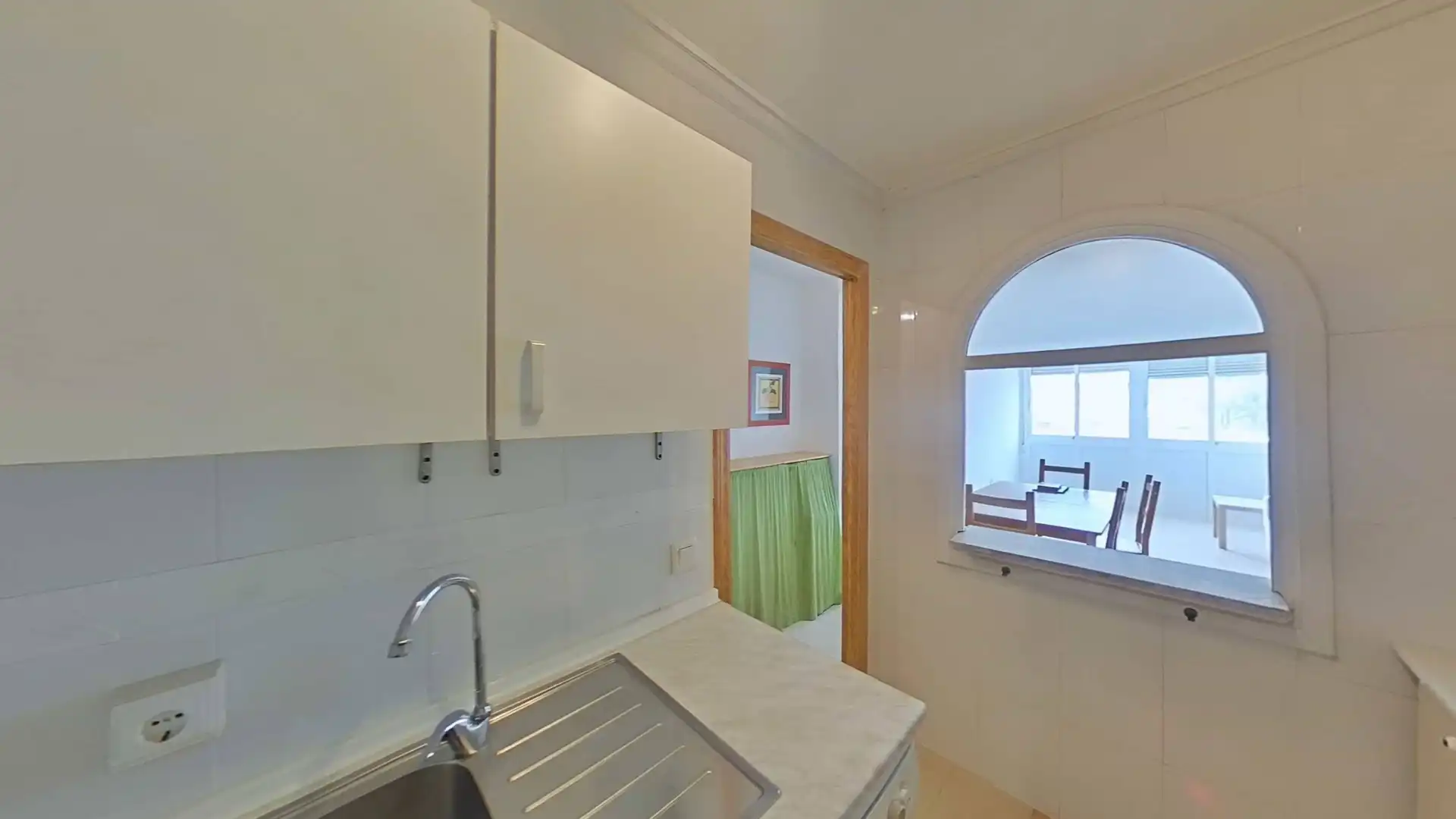 Cocina de Piso en venta en Torrevieja con Calefacción, Jardín privado y Trastero