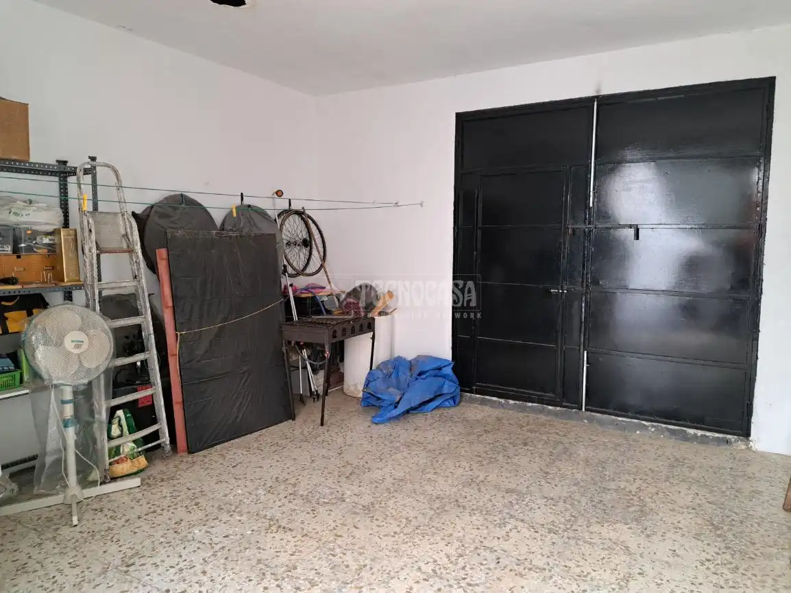 Detached homes for sale in Pilas  with Balcony