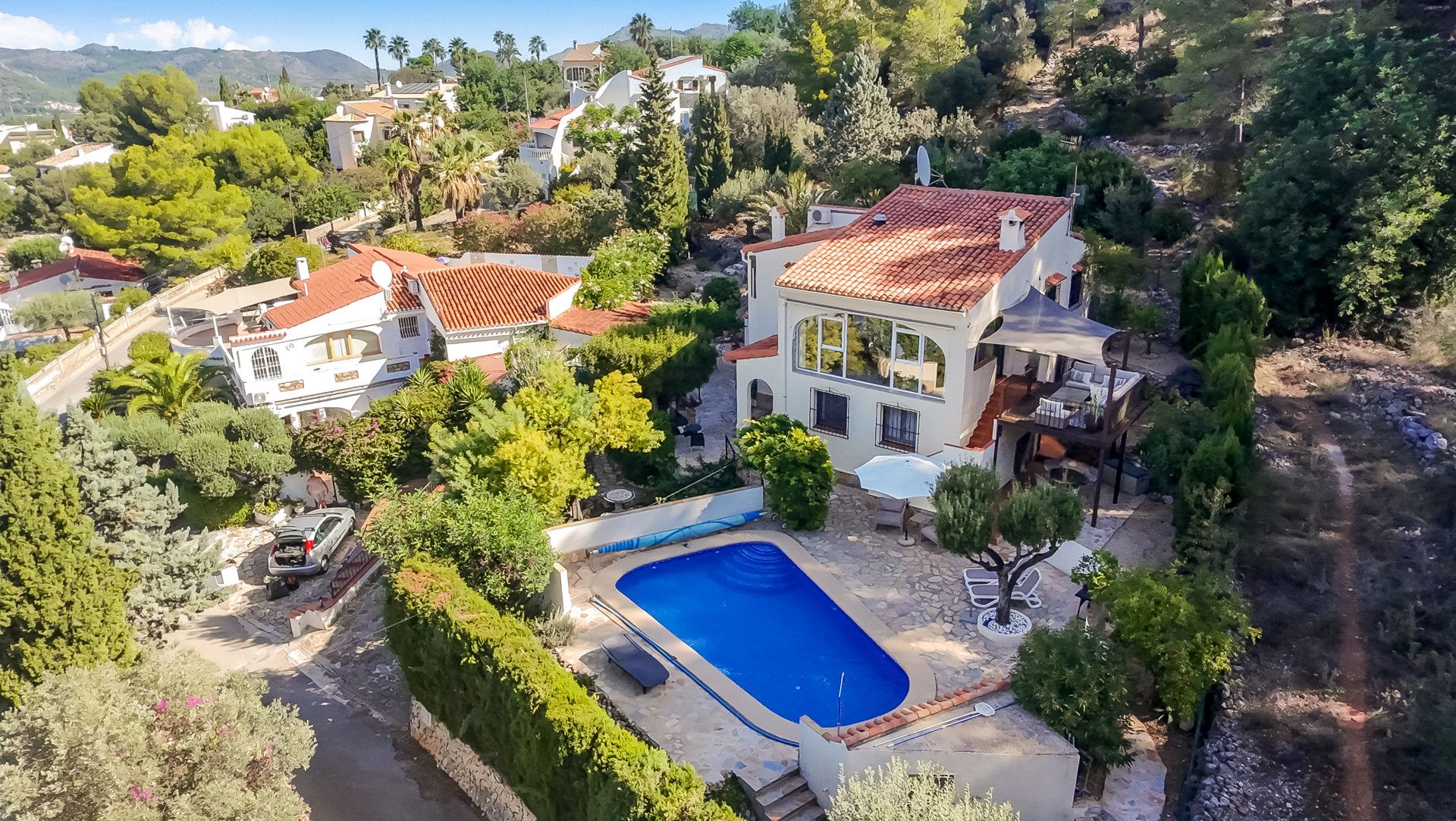Vista exterior de Casa o xalet en venda en Orba amb Aire condicionat, Calefacció i Jardí privat